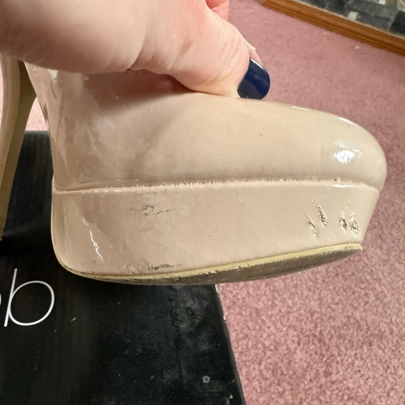 Nude colored heels - Picture 8 of 8